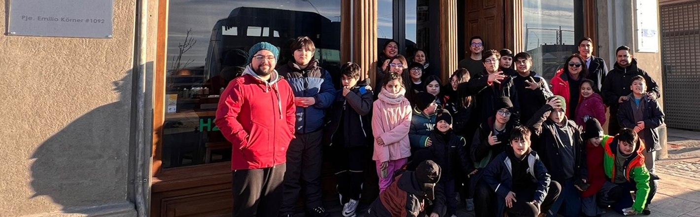 Fortaleciendo la educación en San Gregorio: encuentro con el SLEP Magallanes