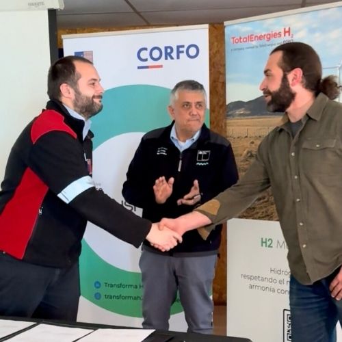 Signing of an agreement with Vialidad Direction of the Ministry of Public Works